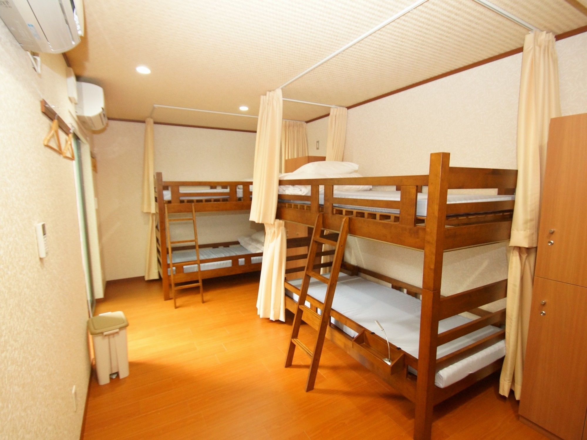 Guest House Na-No-Hana - Hostel, Caters To Women كيوتو المظهر الخارجي الصورة